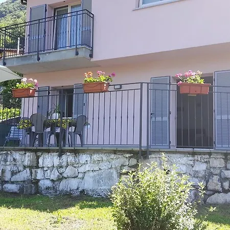 La Terrazza Di Elena Nyaraló Nesso